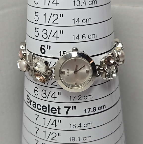 Womens Guess Pink Marquise Crystal Pearls Bows Silver Bracelet Watch New Battery - Picture 6 of 10